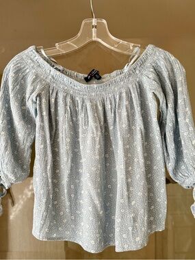 We ♥ Clothing Los Angeles Light Blue Smocked Top - S
